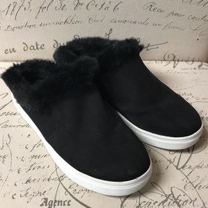 Lane Bryant faux fur trimmed slip on sneaker, 8W.